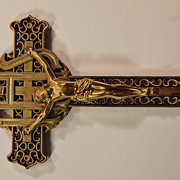 Vintage IHS Holy Cross Spiritual Crucifix - Picture 2 of 14